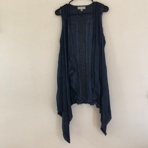 Sleeveless drape cardigan
